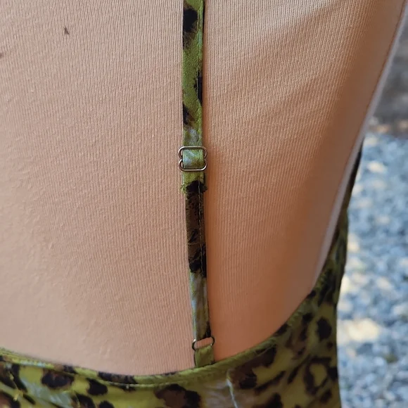 Pretty Little Thing Dress - Picture 6 of 10